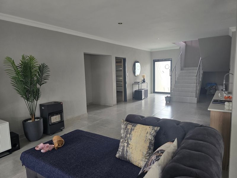 House For Sale In Cullinan - Photo 10