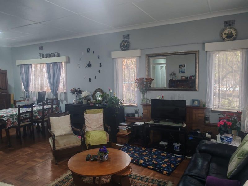 House For Sale In Johannesburg - Photo 4