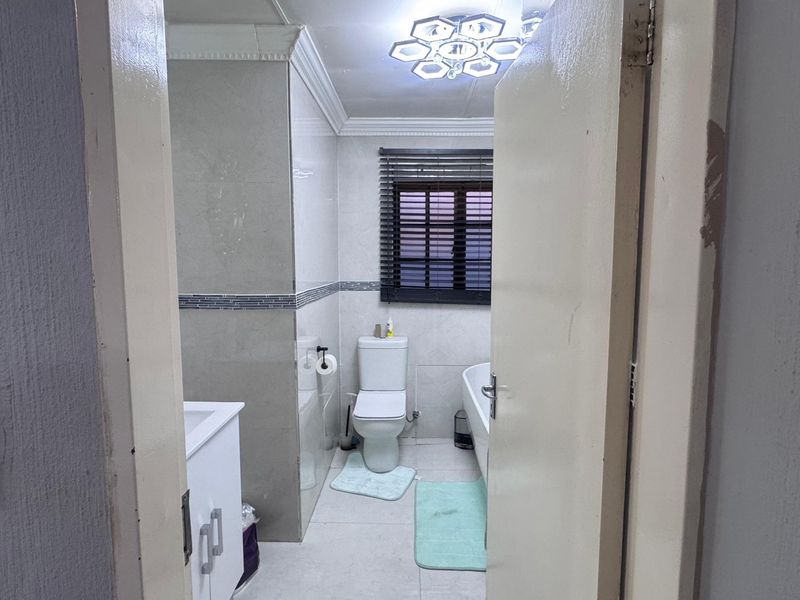 Cluster For Sale In Midrand - Photo 8