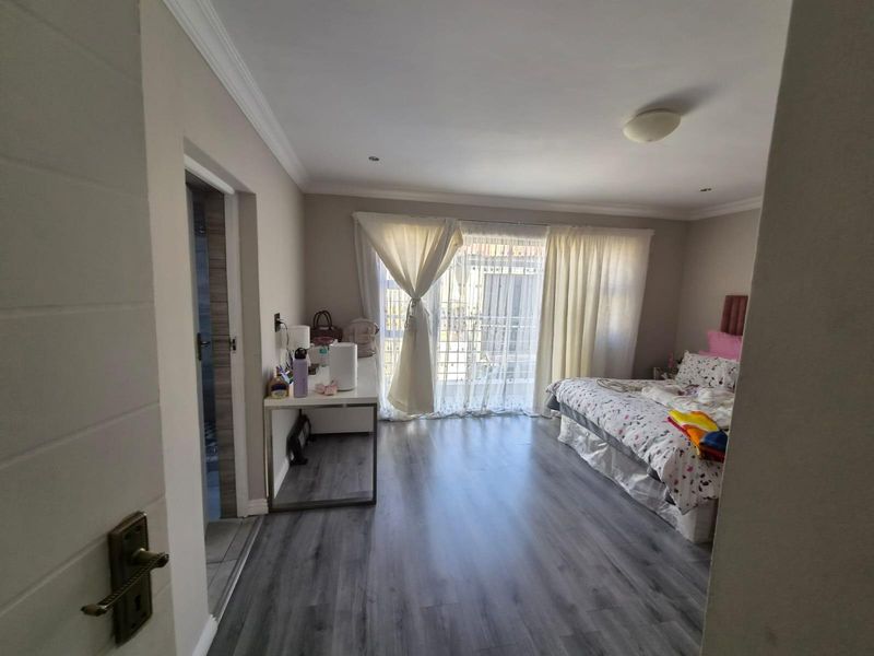 House For Sale In Akasia - Photo 2