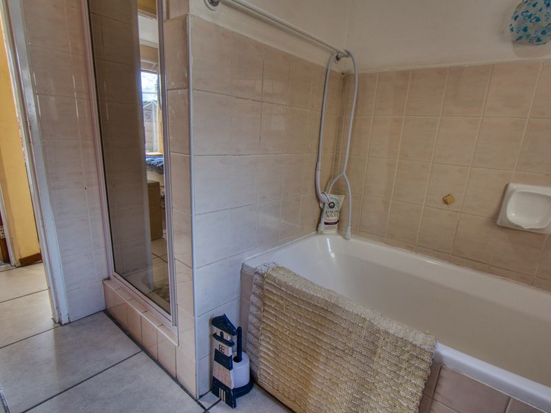House For Sale In Port Elizabeth - Photo 6
