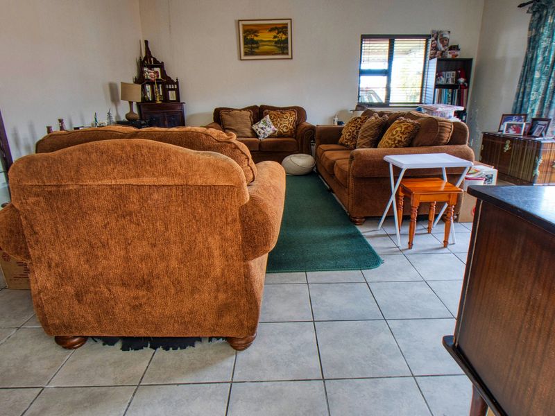 House For Sale In Port Elizabeth - Photo 3