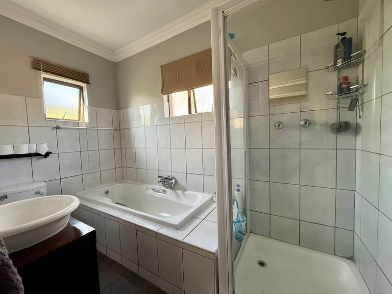 House For Sale In Bloemfontein - Photo 7