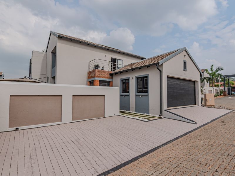 House For Sale In Pretoria - Photo 2