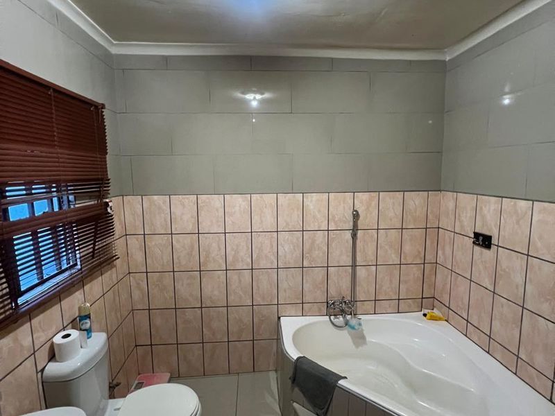 House For Sale In Brakpan - Photo 8