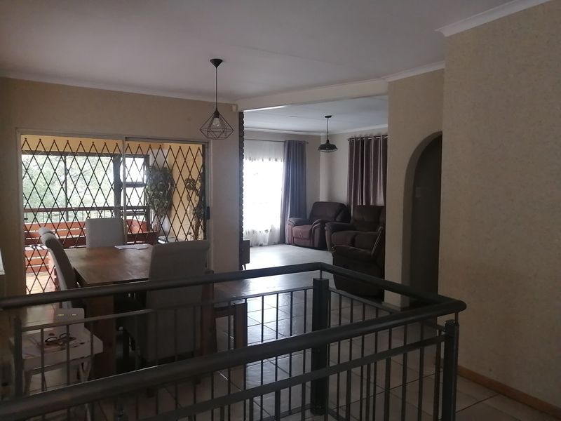 House For Sale In Johannesburg - Photo 6