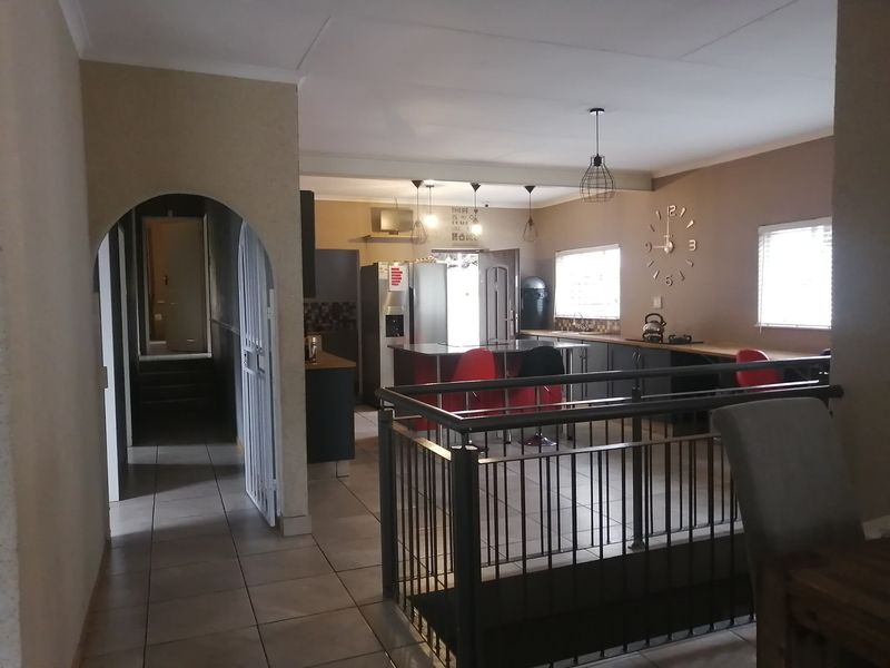 House For Sale In Johannesburg - Photo 7