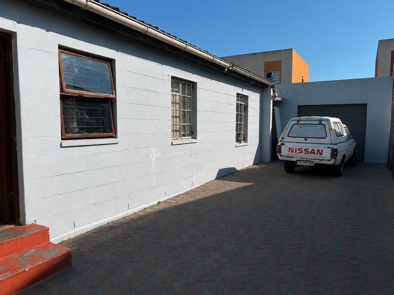 House For Sale In Mitchells Plain - Photo 2