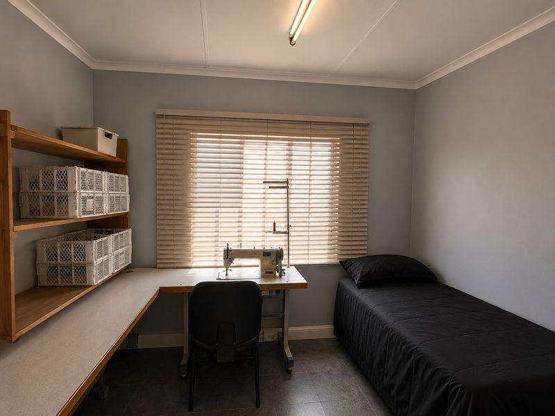 House For Sale In Mitchells Plain - Photo 10