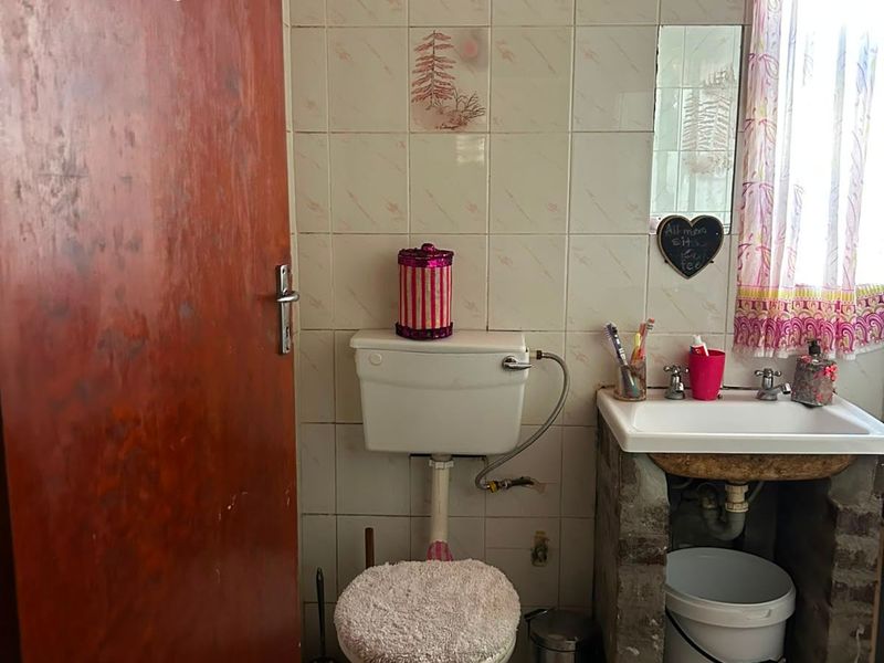 House For Sale In Mitchells Plain - Photo 8