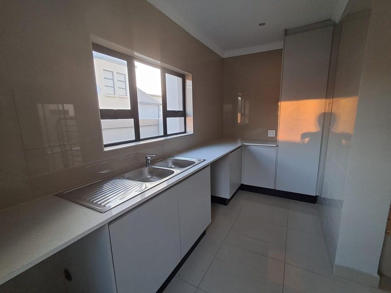 House For Sale In Pretoria - Photo 5