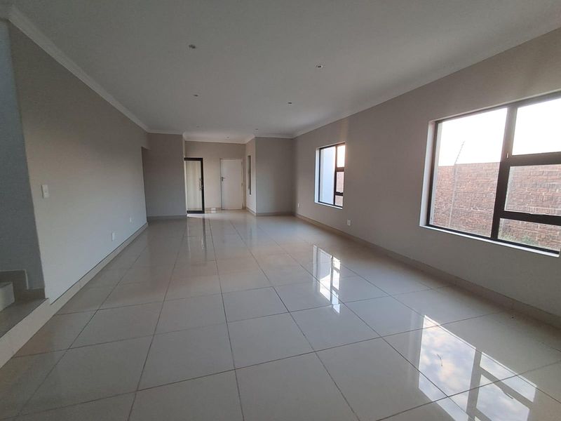 House For Sale In Pretoria - Photo 7