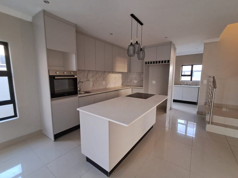 House For Sale In Pretoria - Photo 4