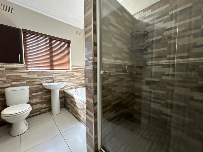 House For Sale In Margate - Photo 6
