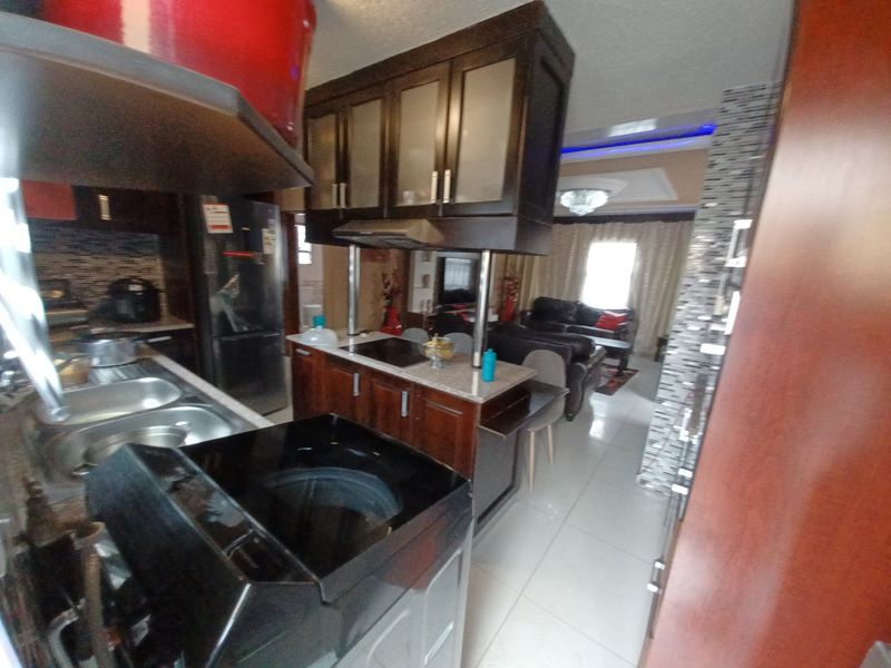 House For Sale In Germiston - Photo 4