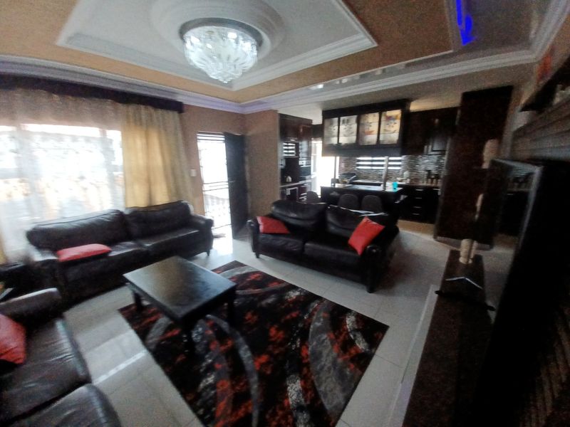 House For Sale In Germiston - Photo 3