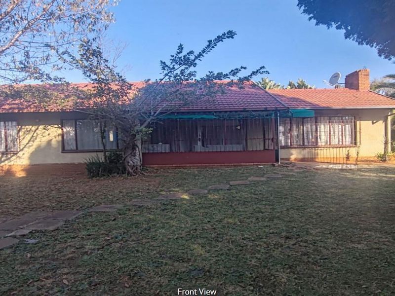 House For Sale In Kempton Park - Photo 2