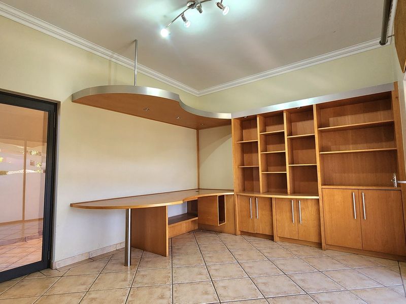 House For Sale In Centurion - Photo 2