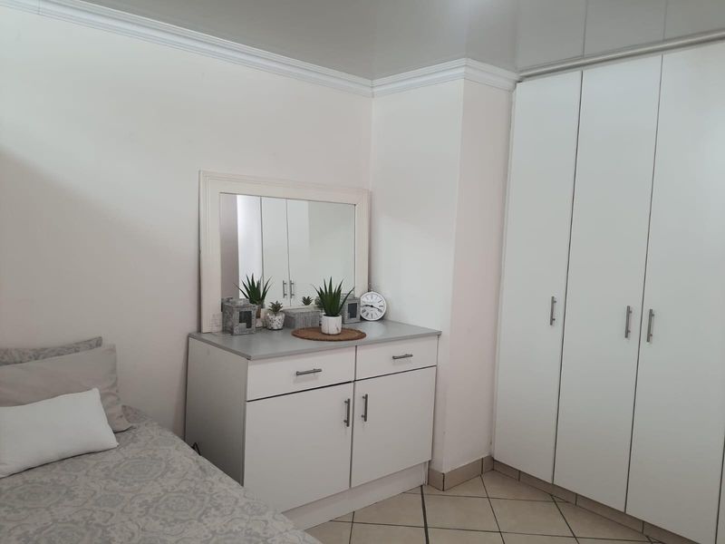 Apartment For Sale In Mossel Bay - Photo 4