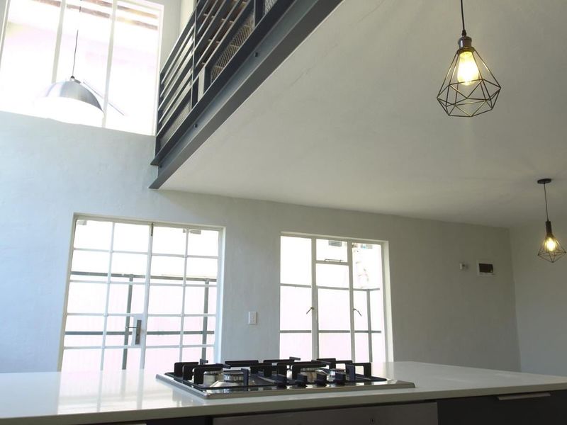 Apartment For Sale In Johannesburg - Photo 5