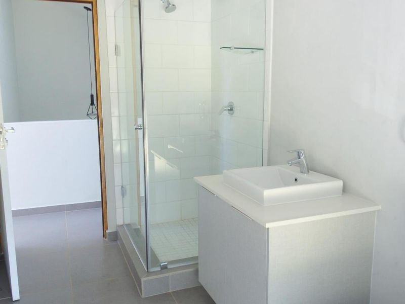 Apartment For Sale In Johannesburg - Photo 8