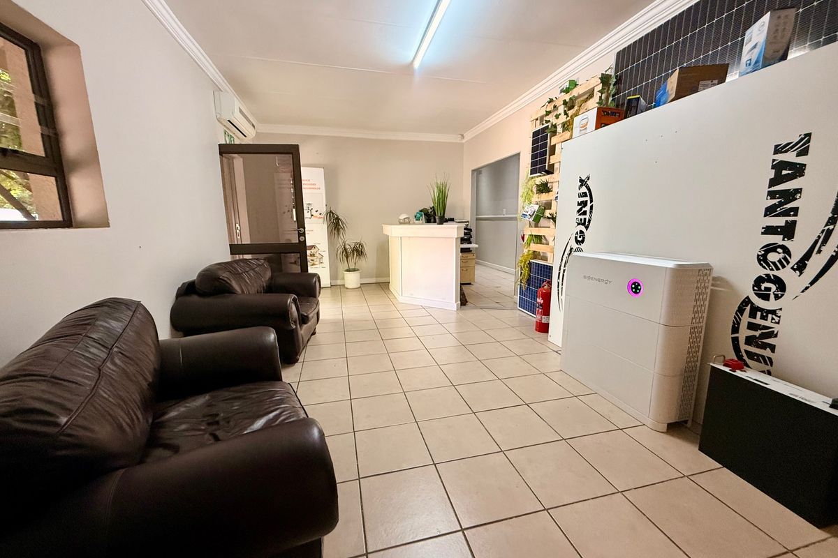 Commercial For Sale In Bloemfontein - Photo 4