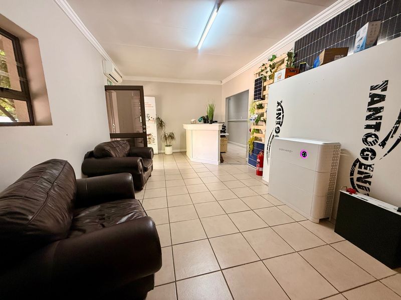 Commercial For Sale In Bloemfontein - Photo 4