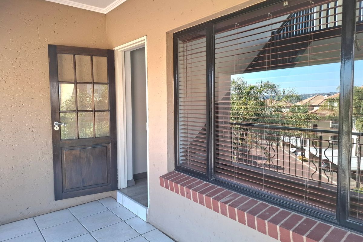 Apartment For Sale In Sandton - Photo 3