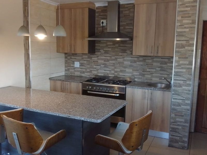House Rental Monthly In Kempton Park - Photo 1