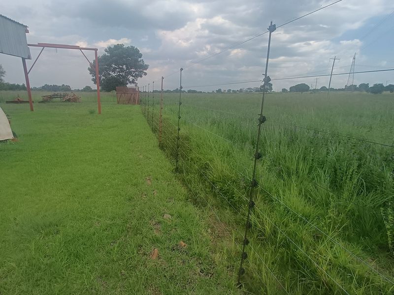 Farm Pending Sale In Rayton - Photo 8