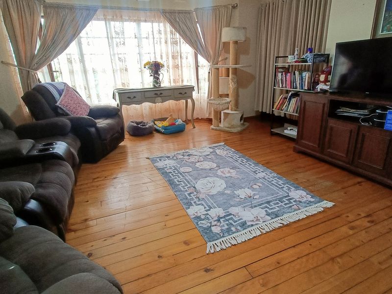 House For Sale In Margate - Photo 10