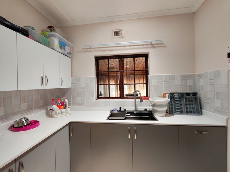 House Rental Monthly In Margate - Photo 3