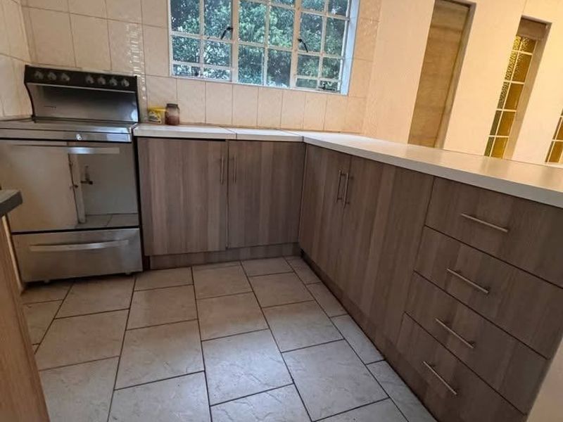 Apartment Rental Monthly In Brakpan - Photo 3