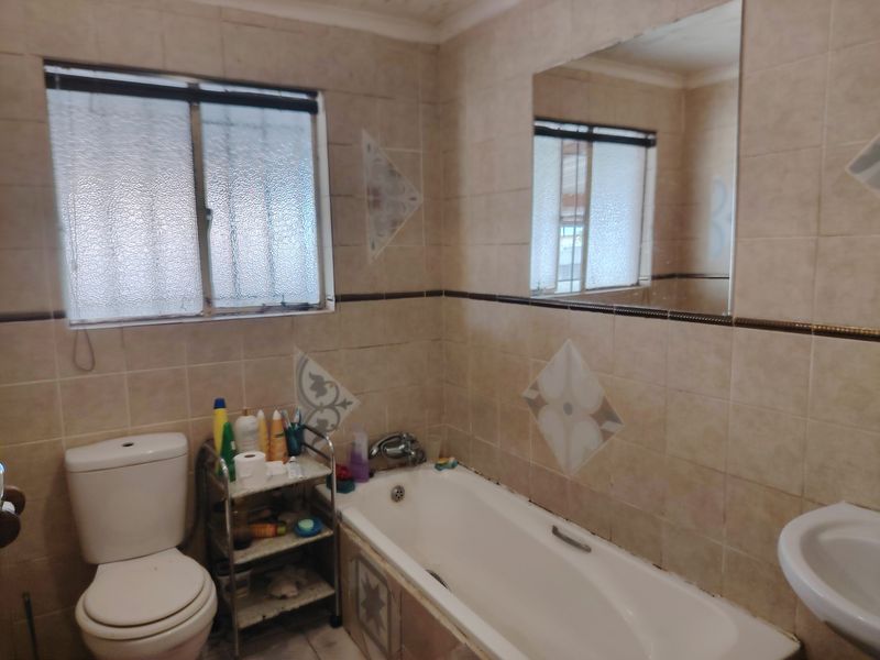 House For Sale In Nigel - Photo 7