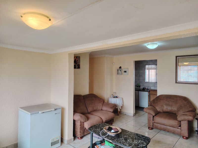 House For Sale In Nigel - Photo 6