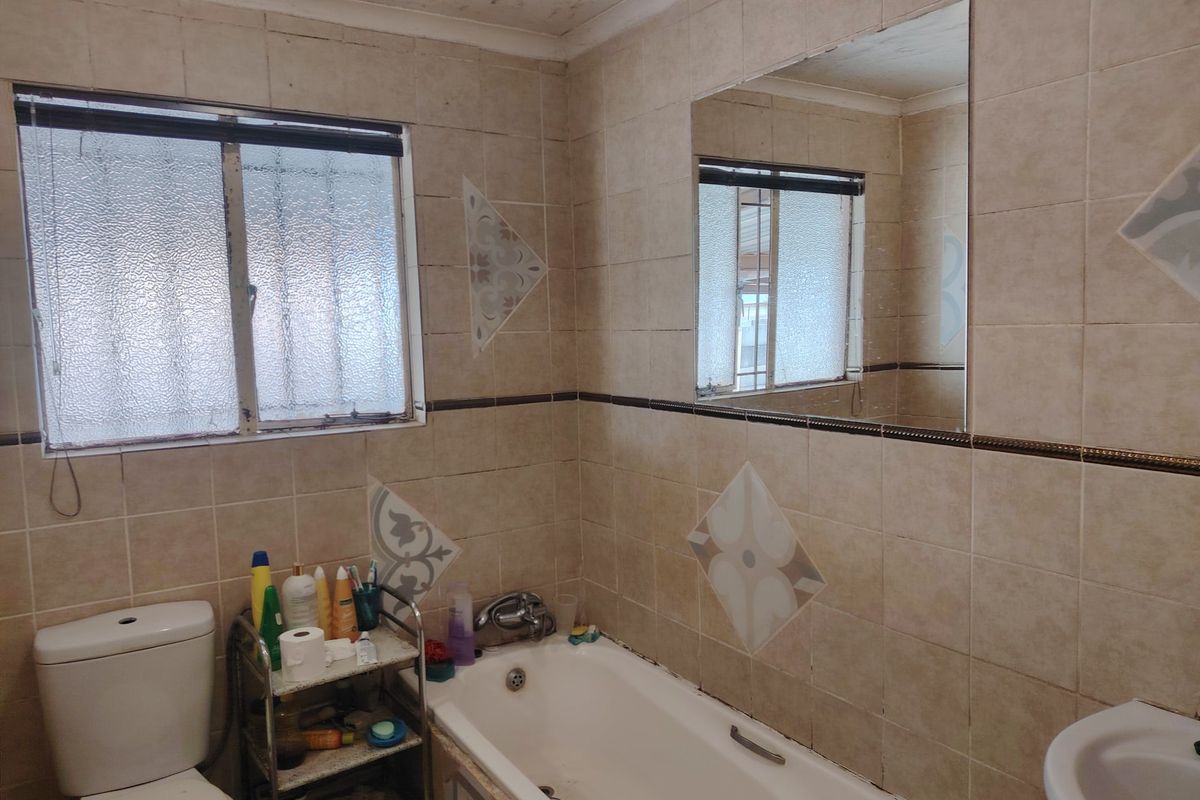 House For Sale In Nigel - Photo 4