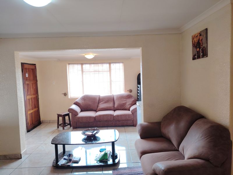 House For Sale In Nigel - Photo 10