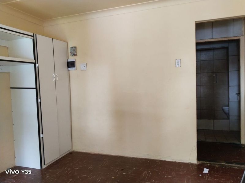 House Rental Monthly In Nigel - Photo 5