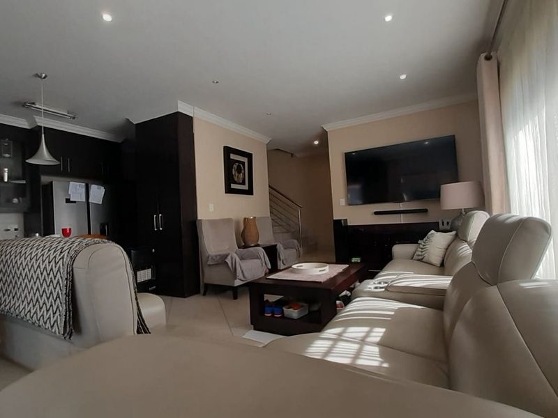 Townhouse For Sale In Centurion - Photo 7