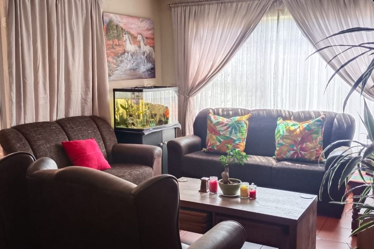Apartment For Sale In Boksburg - Photo 3