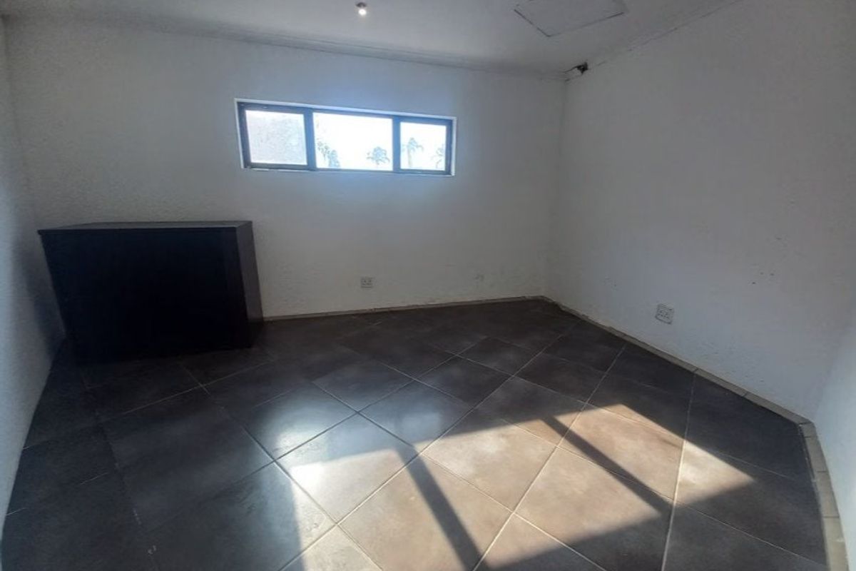 Commercial Rental Monthly In Edenvale - Photo 4