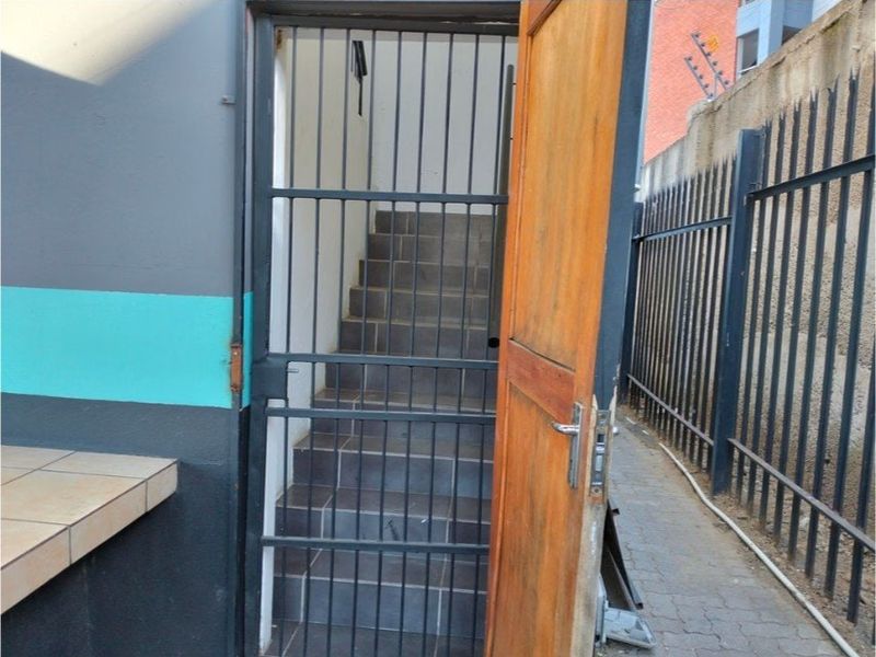 Commercial Rental Monthly In Edenvale - Photo 2
