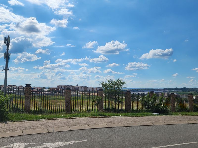 Commercial For Sale In Midrand - Photo 3