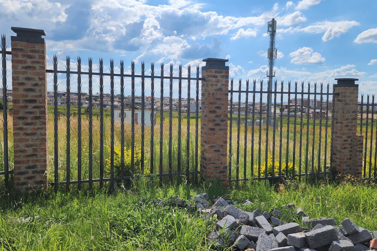 Commercial For Sale In Midrand - Photo 2