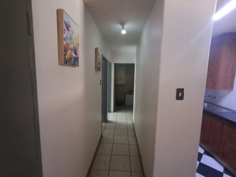 Apartment Rental Monthly In Pretoria - Photo 6