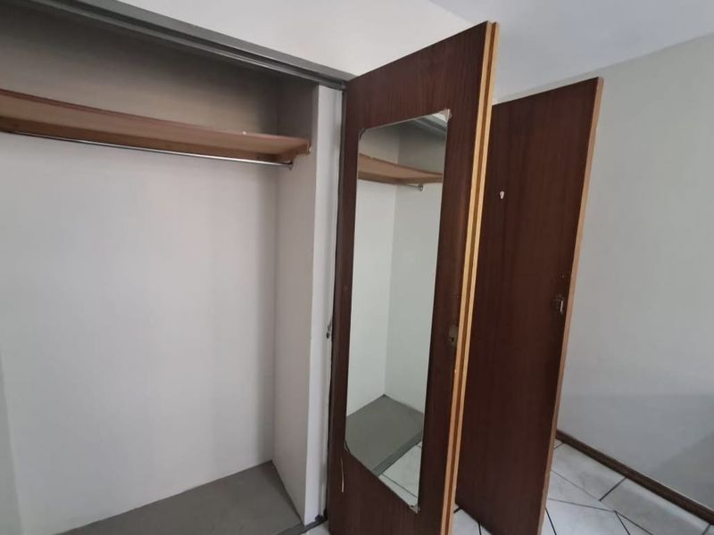 Apartment Rental Monthly In Pretoria - Photo 5