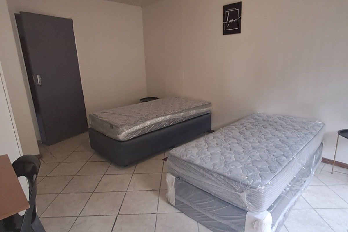 Apartment Rental Monthly In Pretoria - Photo 2