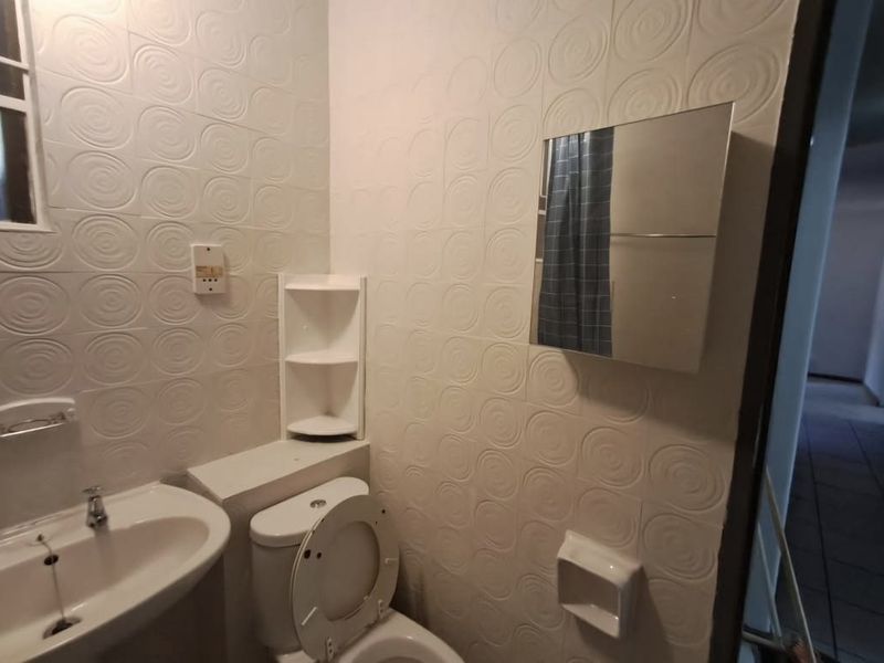 Apartment Rental Monthly In Pretoria - Photo 10