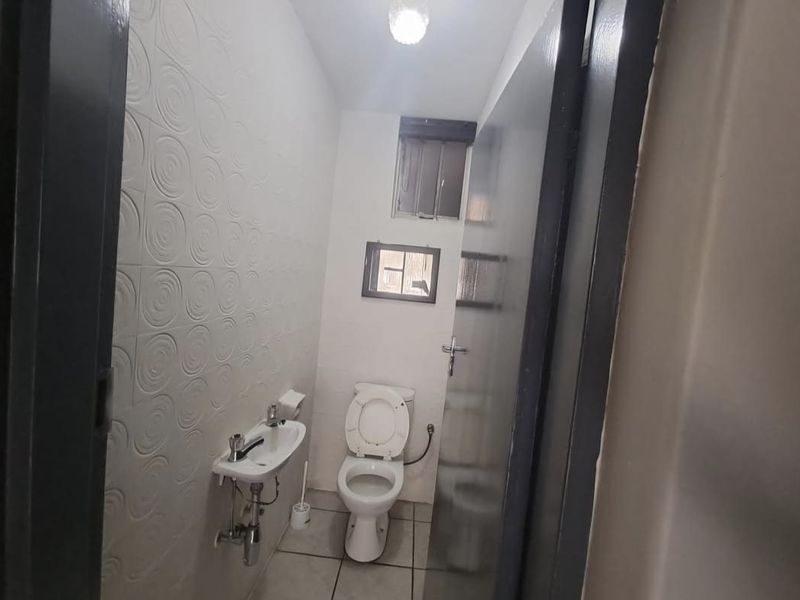 Apartment Rental Monthly In Pretoria - Photo 8