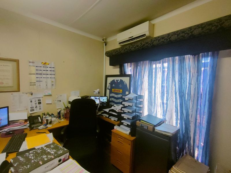 Commercial For Sale In Bloemfontein - Photo 10
